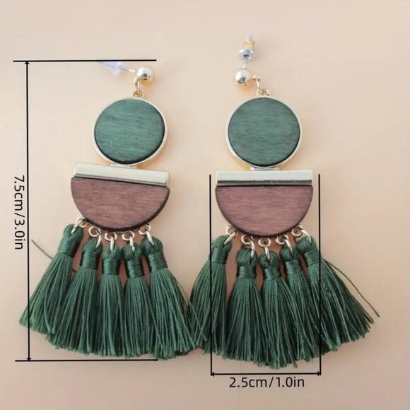 NEW pair BOHO tassel earrings, trendy vintage jewelry, retro earrings, dangle - Picture 3 of 4